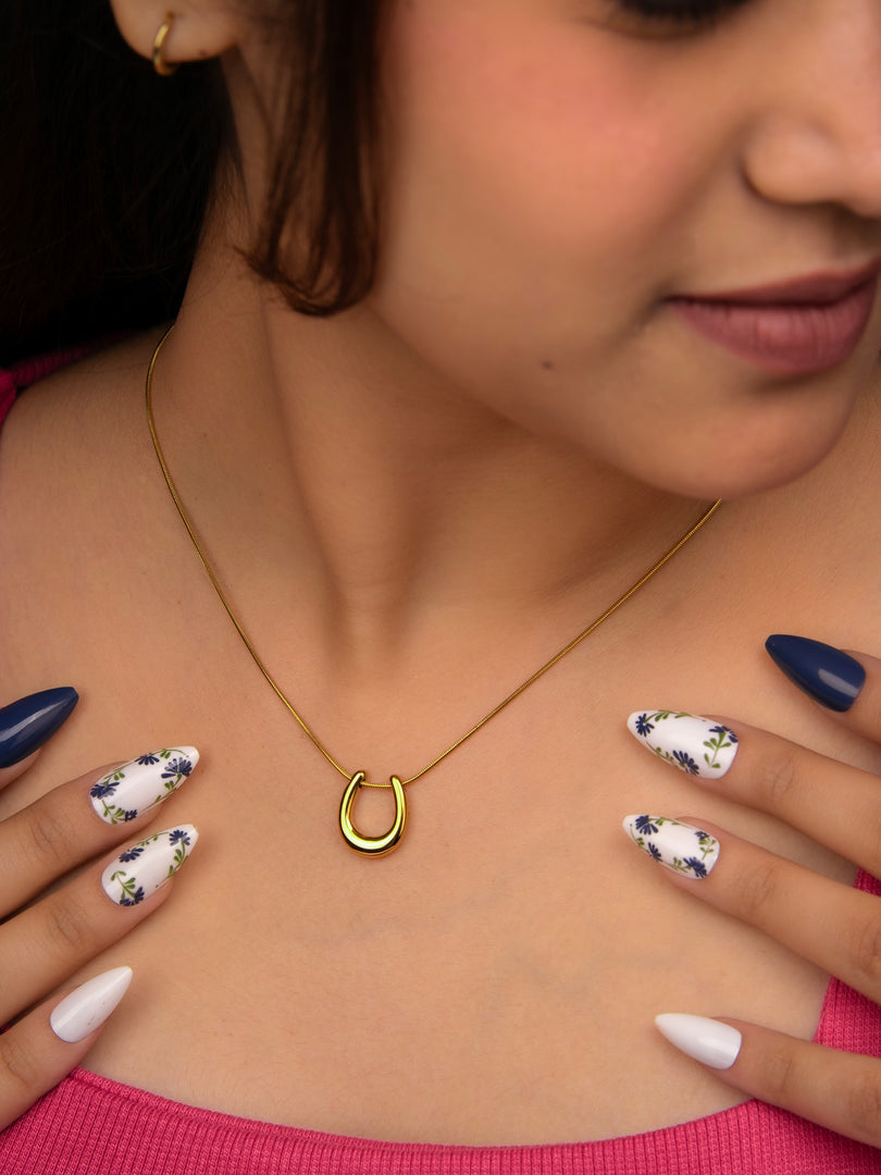 Fortune Loop Necklace
