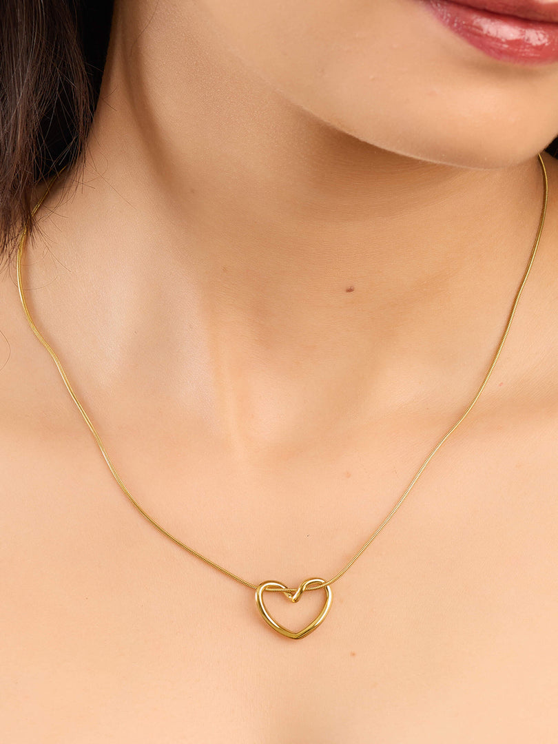 Sculpted Heart Necklace