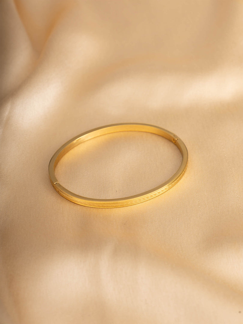 Auric Linea Luxe Bangle