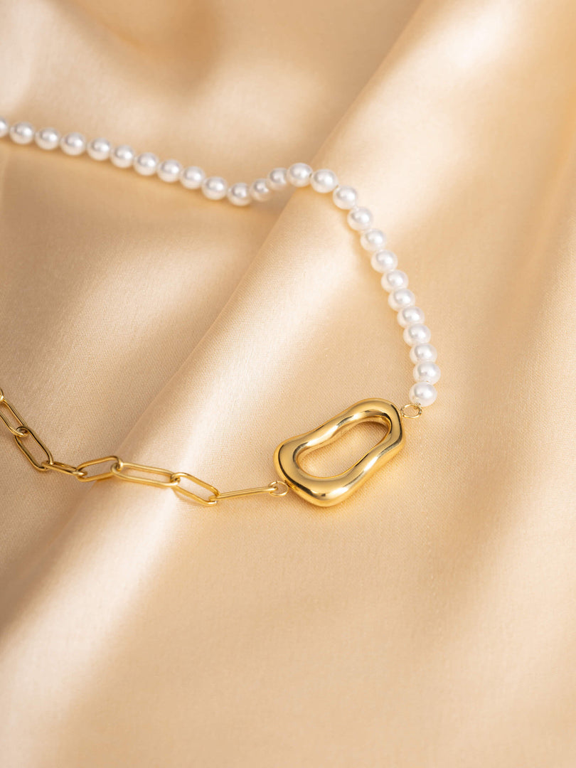 Elara Link & Pearl Fusion Necklace
