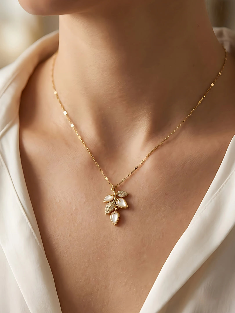 Leaf Blossom Pendant Necklace