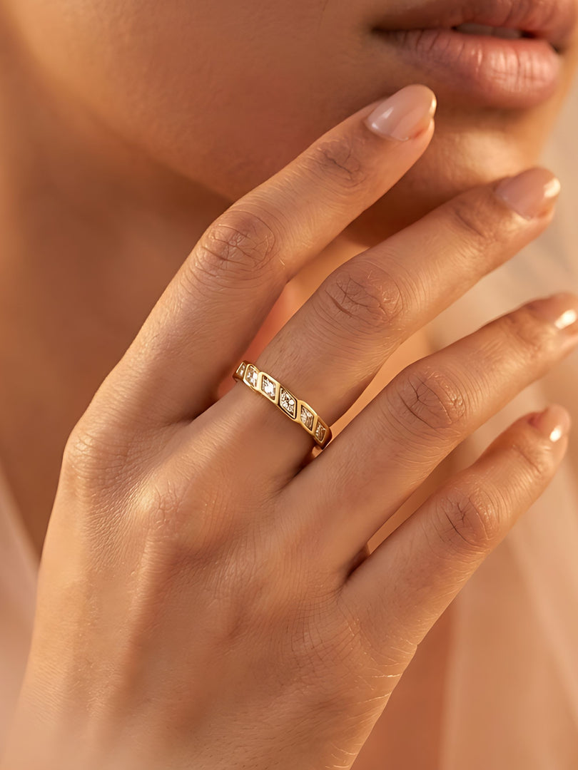 Diamond Lattice Crystal Band Ring