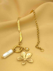 Flora Luxe Pearl Necklace