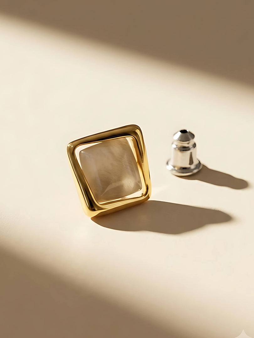 Luna Pearl Square Stud Earrings
