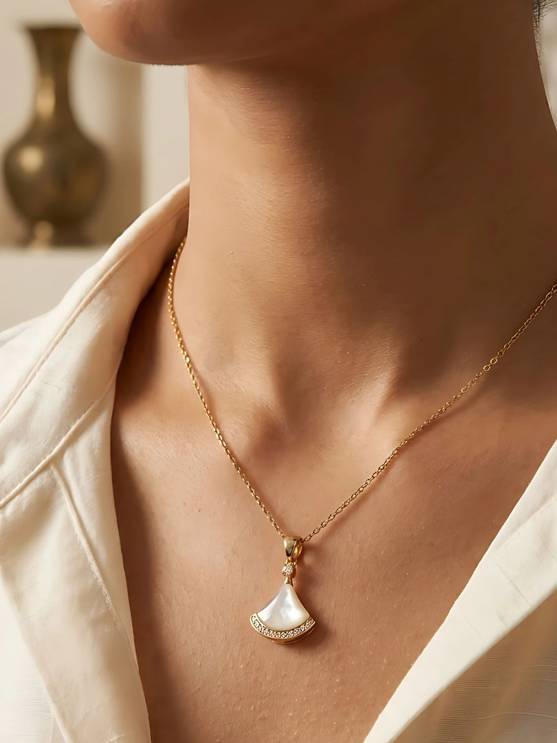 Pearl Fan Pendant Necklace