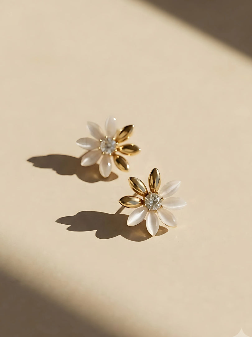 Bloom Pearl Stud Earrings