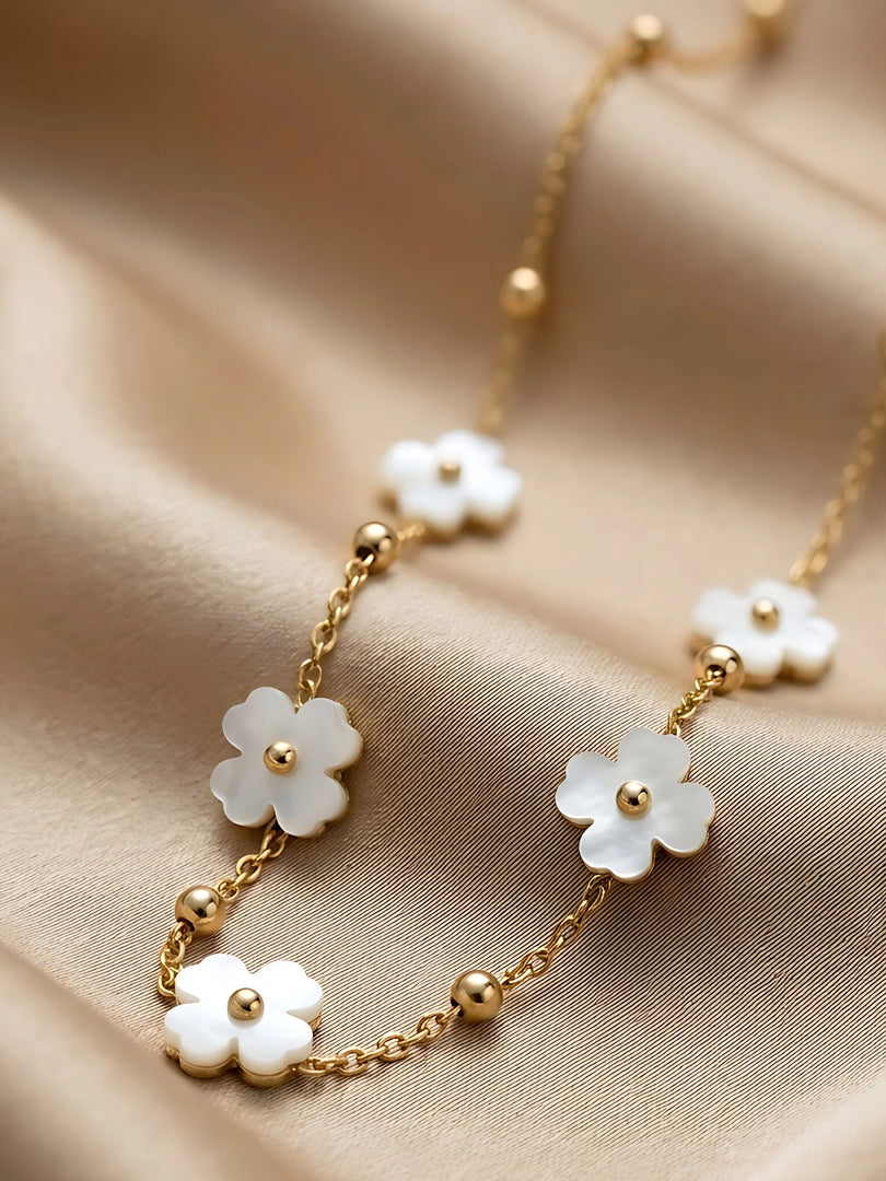 Daisy Pearl Station Necklace