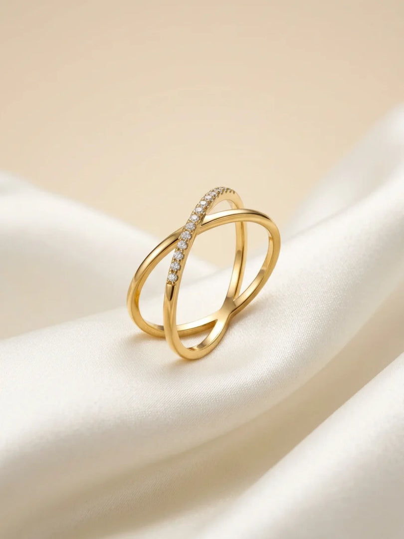 Aura Cross-Over Ring