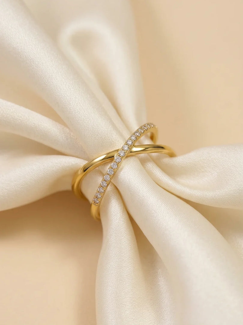 Aura Cross-Over Ring