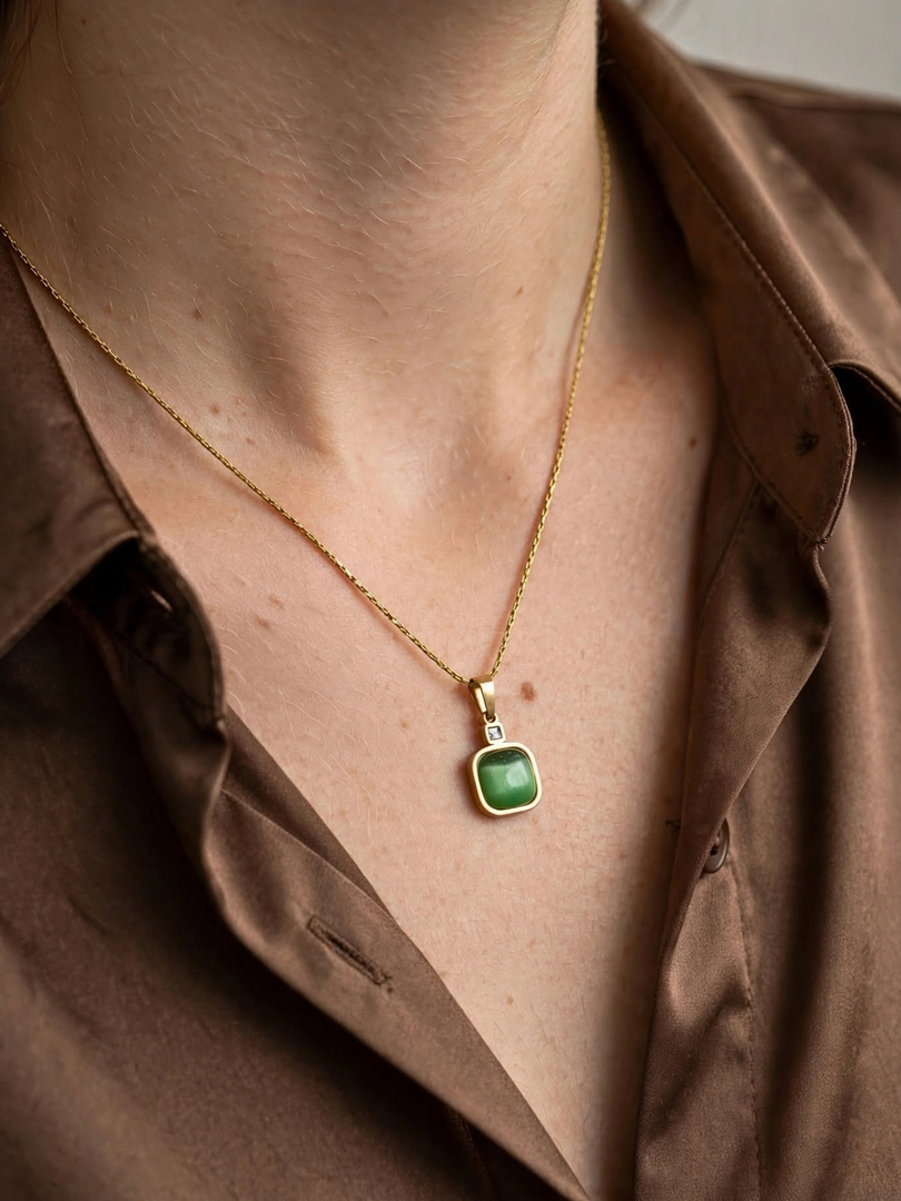 Emerald Green Solitaire Necklace