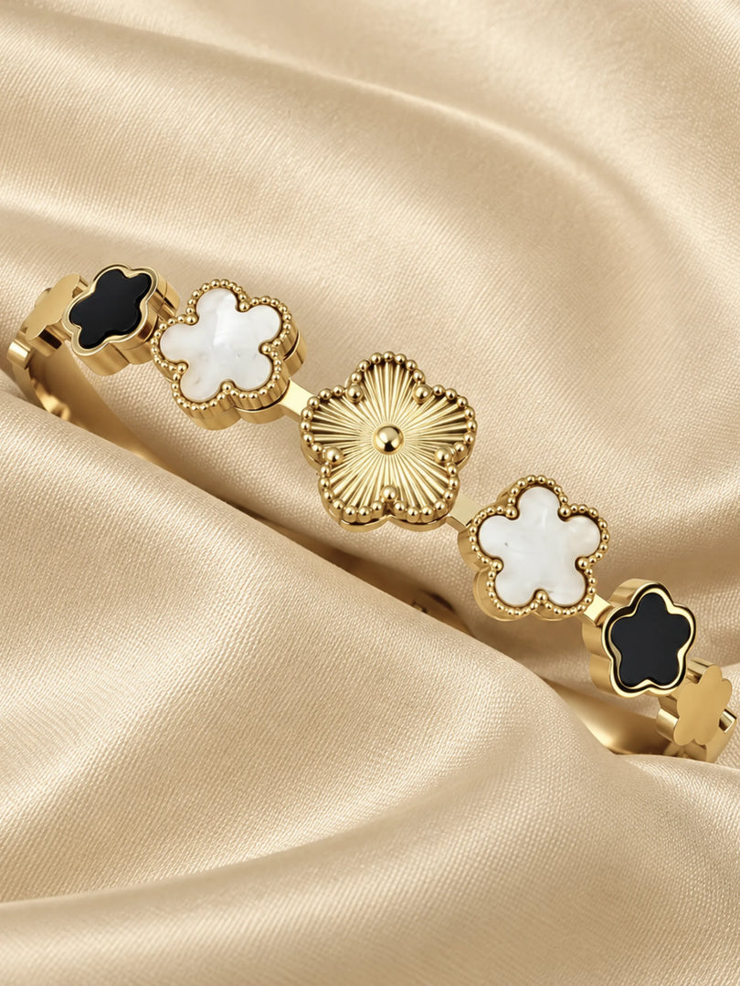 Five-Clover Textured Floral Hinged Bangle