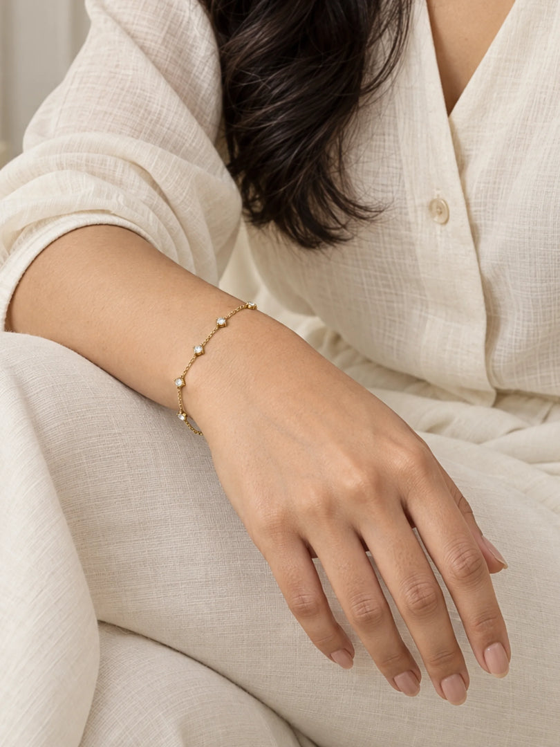 Glimmer Solitaire Station Bracelet