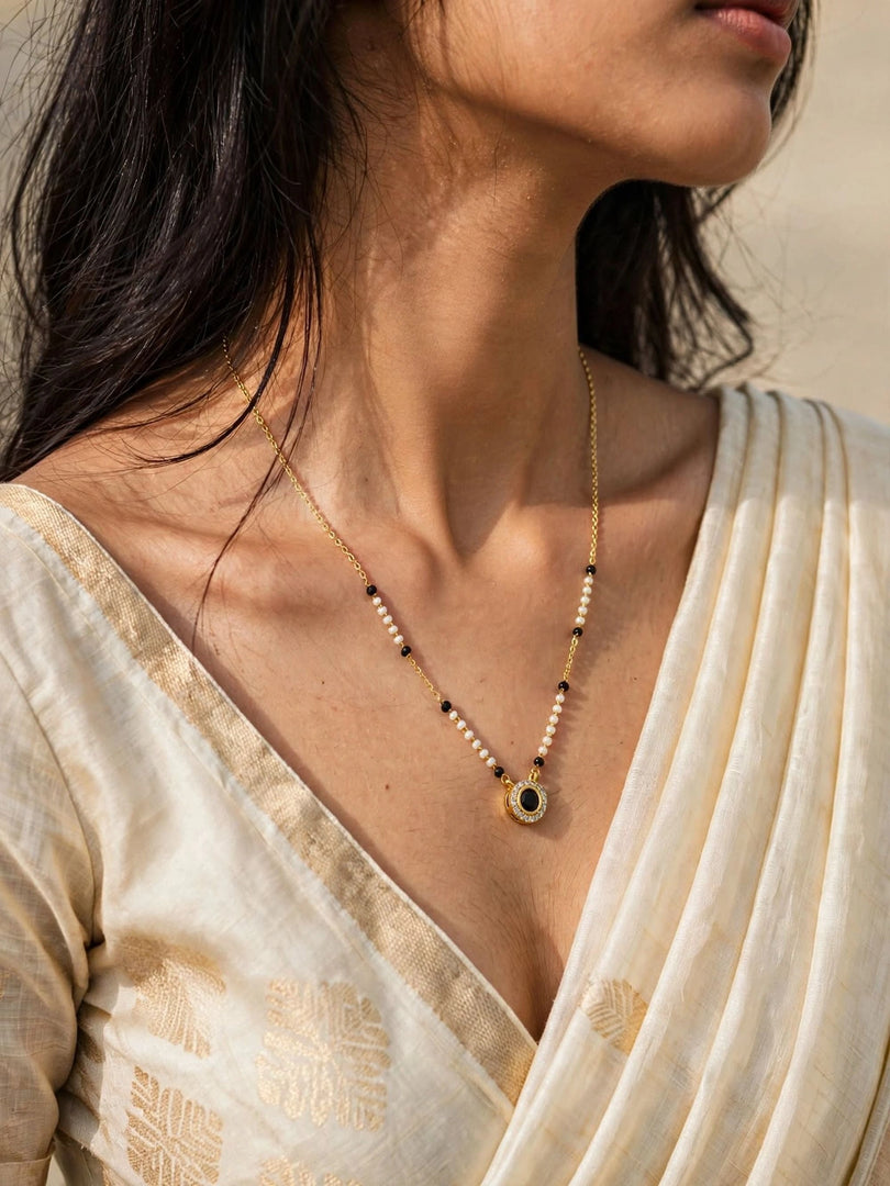 Noir Pearl Halo Mangalsutra