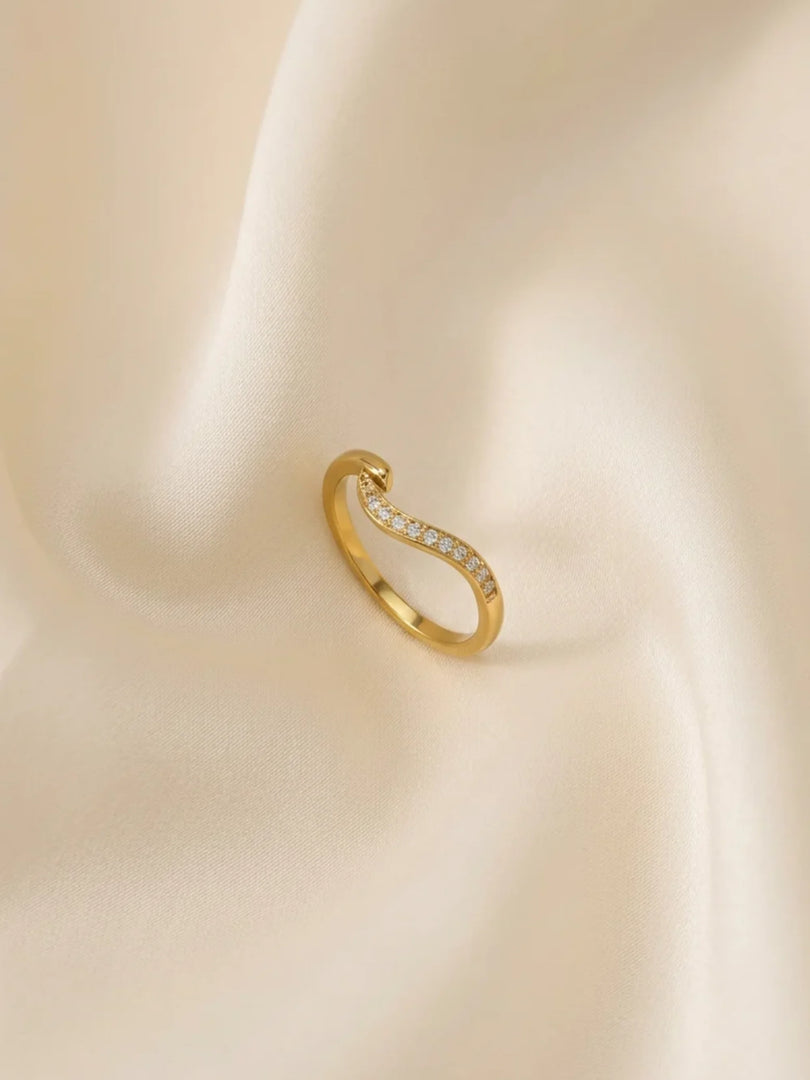 Nova Chevron Ring