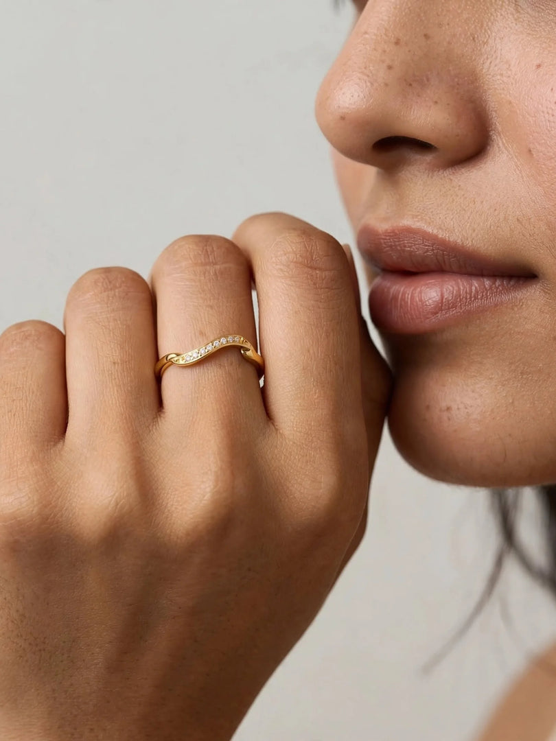 Nova Chevron Ring