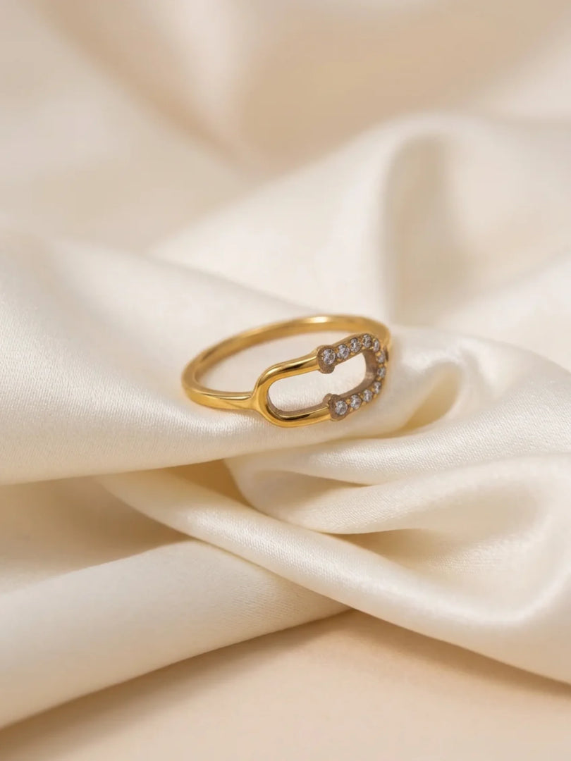 Nova Paperclip Pave Ring