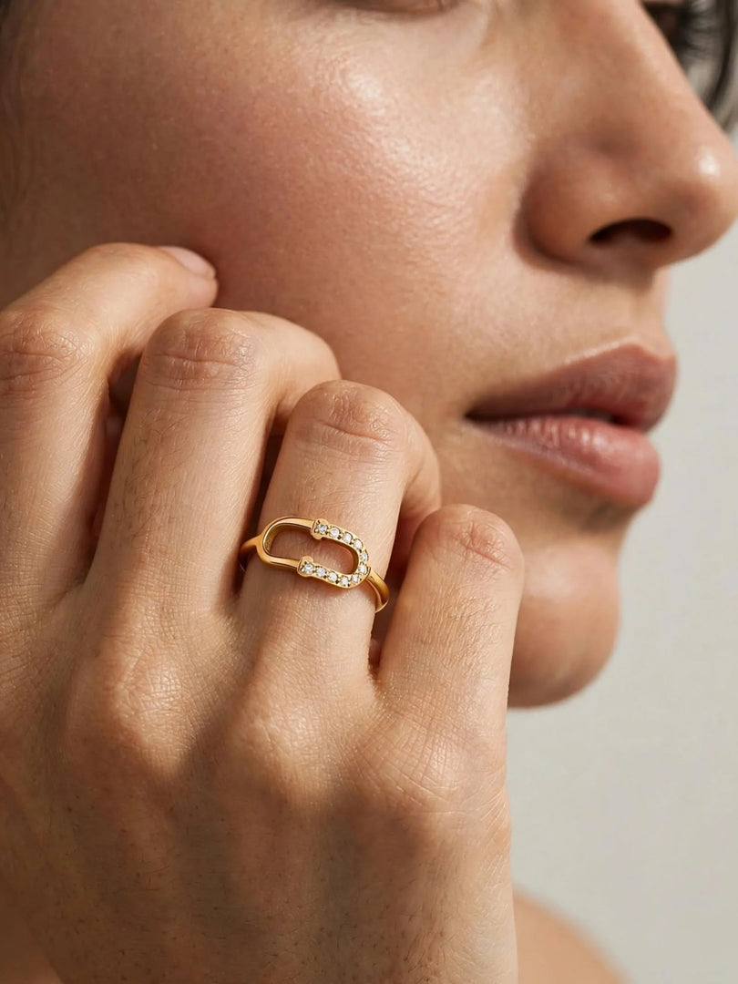 Nova Paperclip Pave Ring