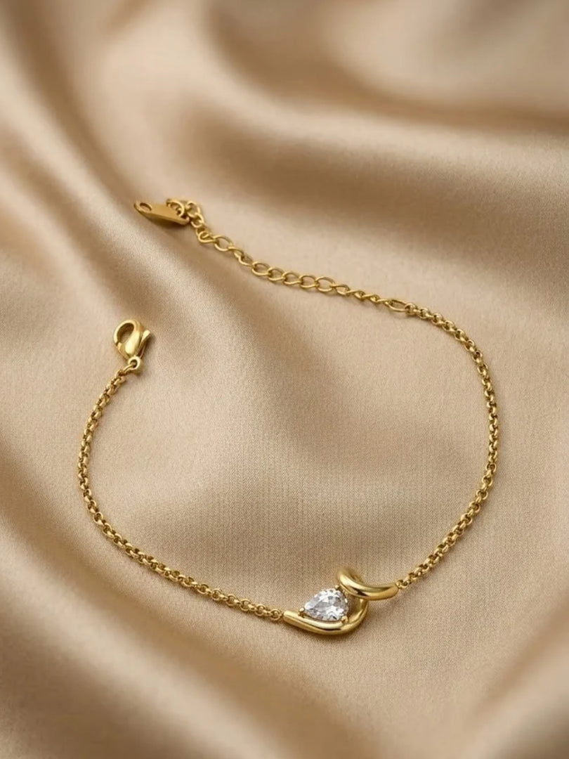 Pear Embrace Solitaire Bracelet