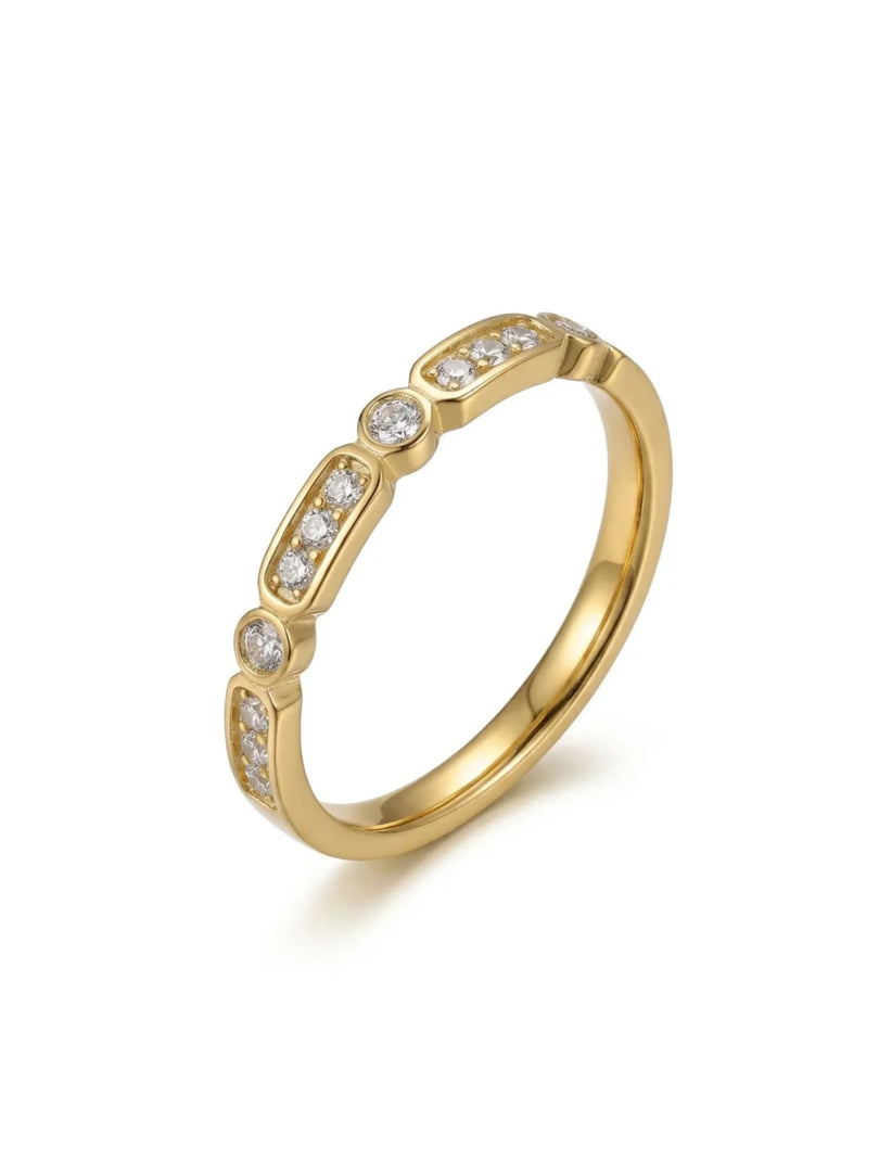 Serene Link Pave Ring