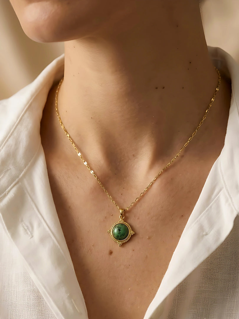 Emerald Aura Pendant Necklace