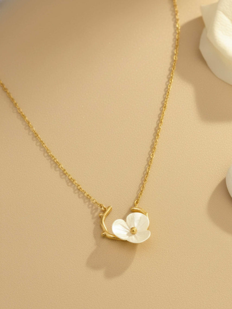 Blossom Crest Necklace