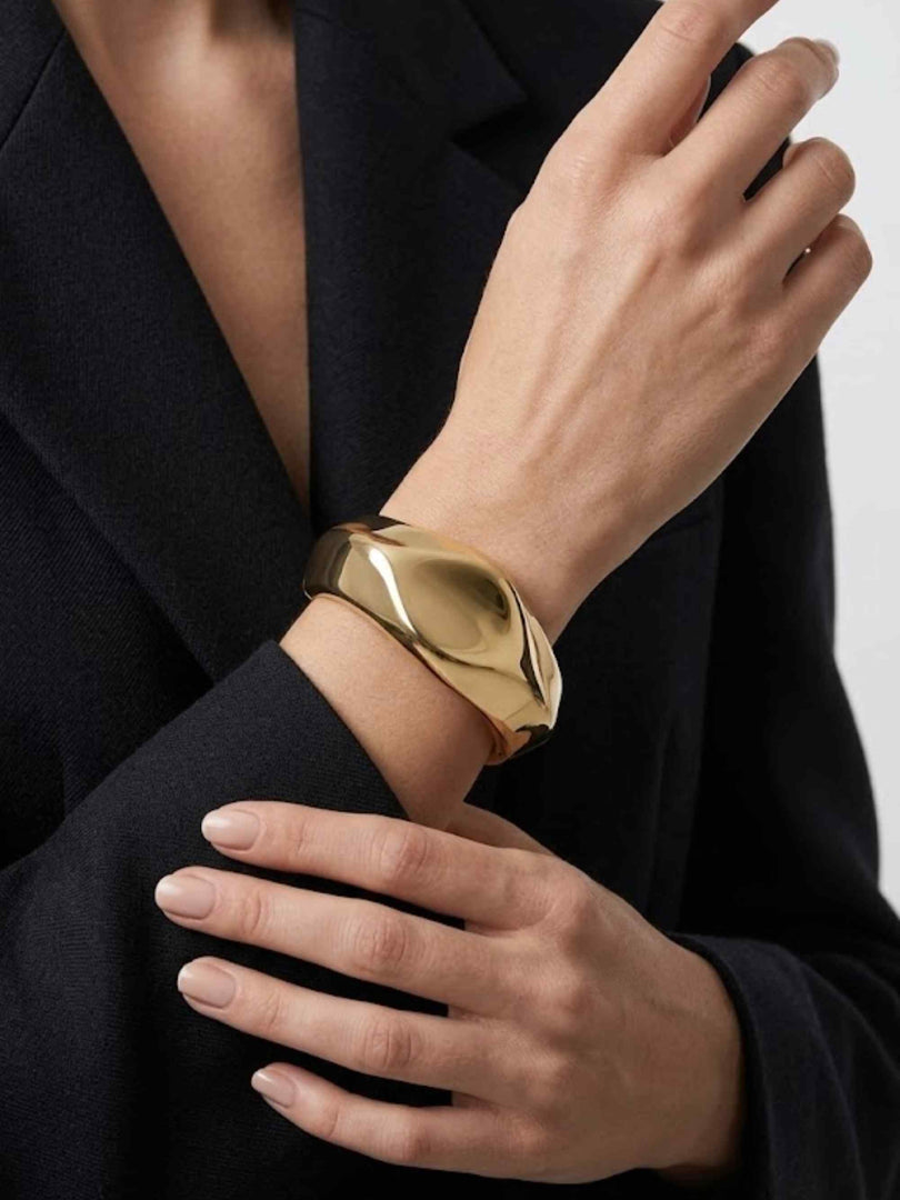 Solara Geometric Bold Bangle