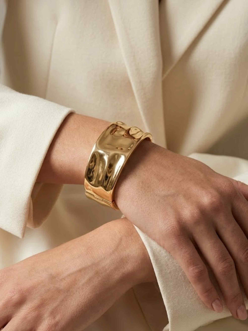 Elysian Hammered Gold Bangle