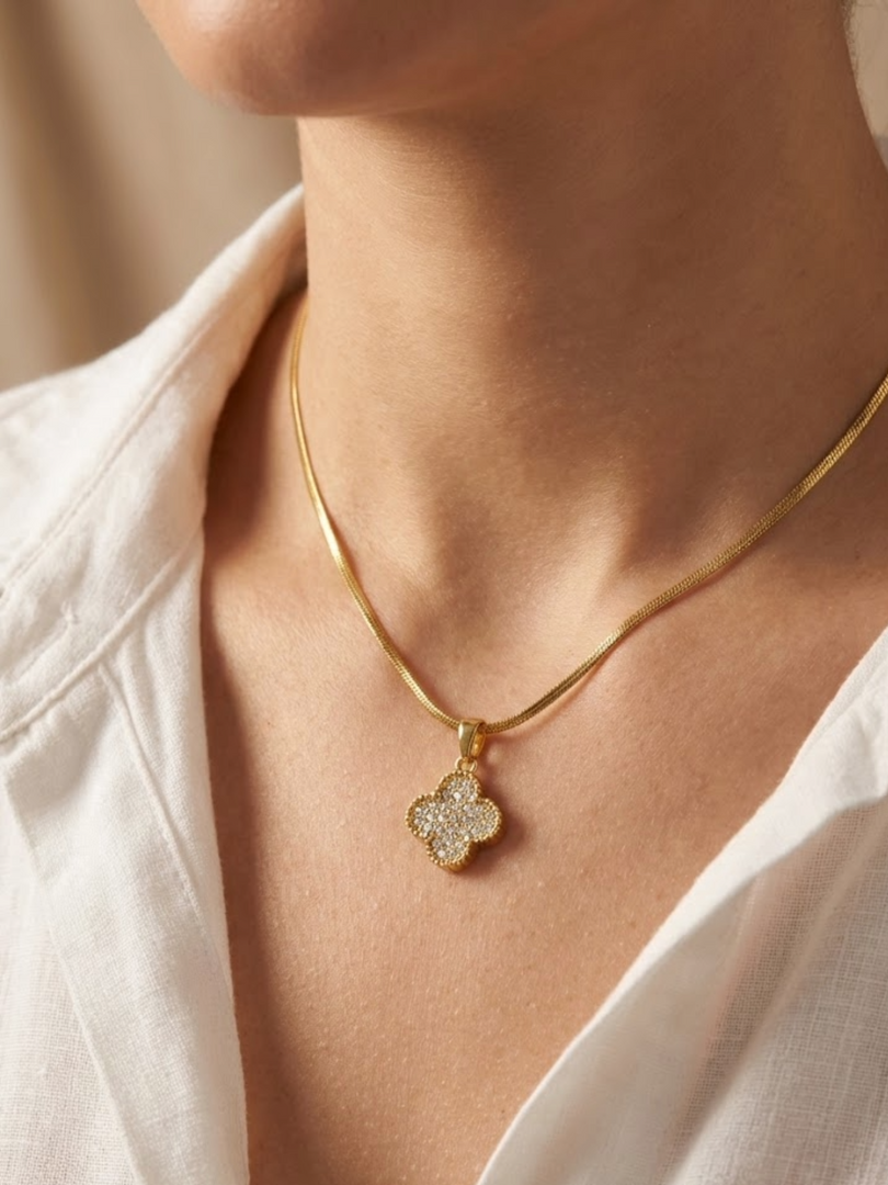 Luna Clover Spark Necklace