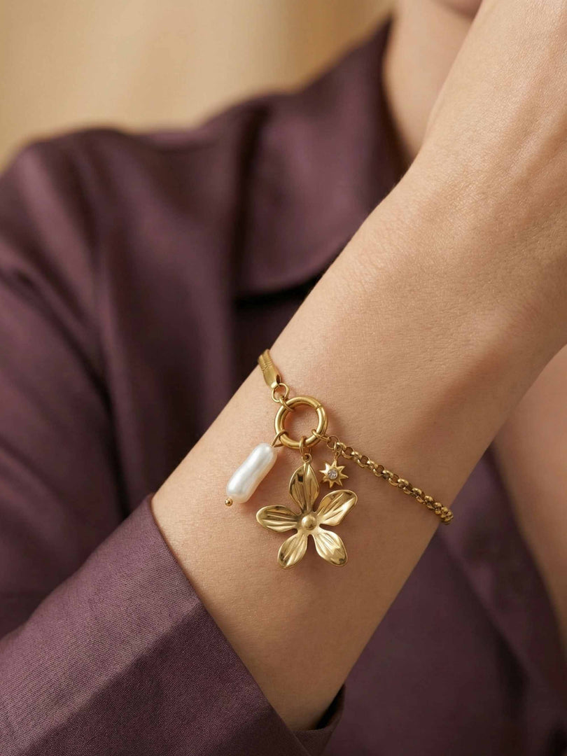 Flora Luxe Pearl Bracelet