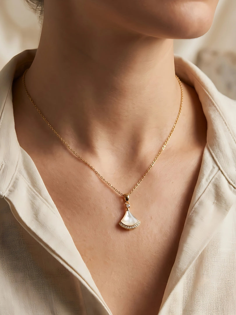 Pearl Fan Pendant Necklace