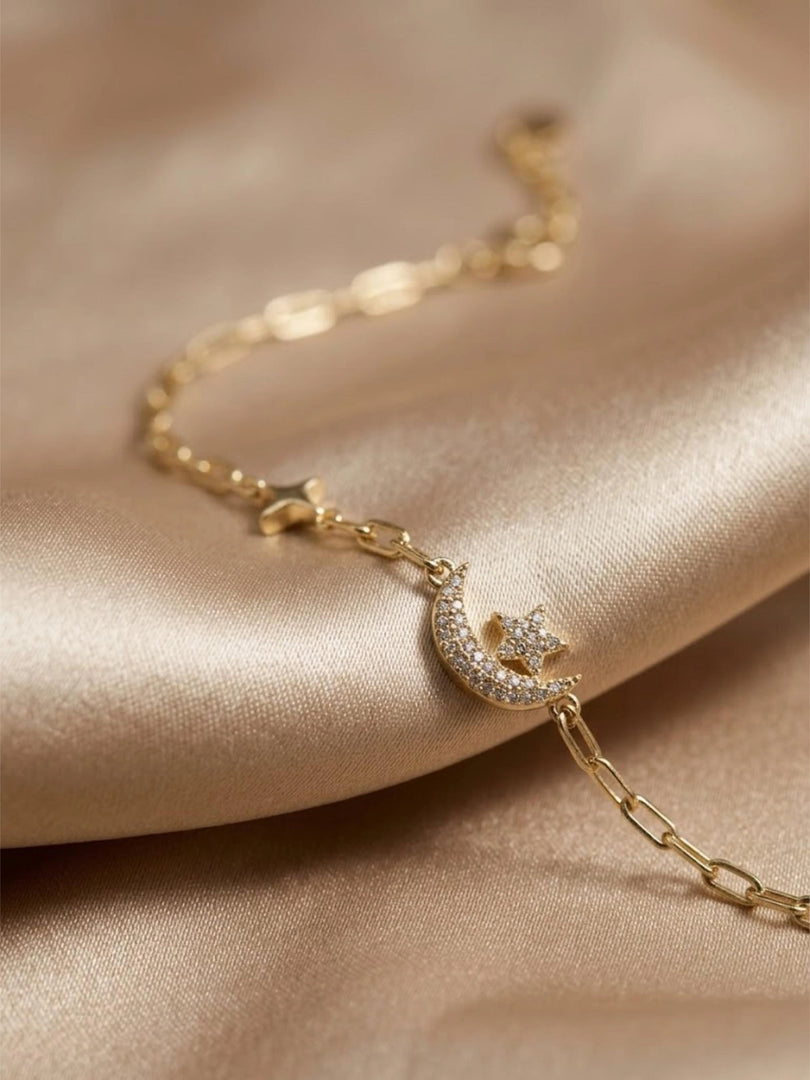 Menail Moon & Star Chain Bracelet